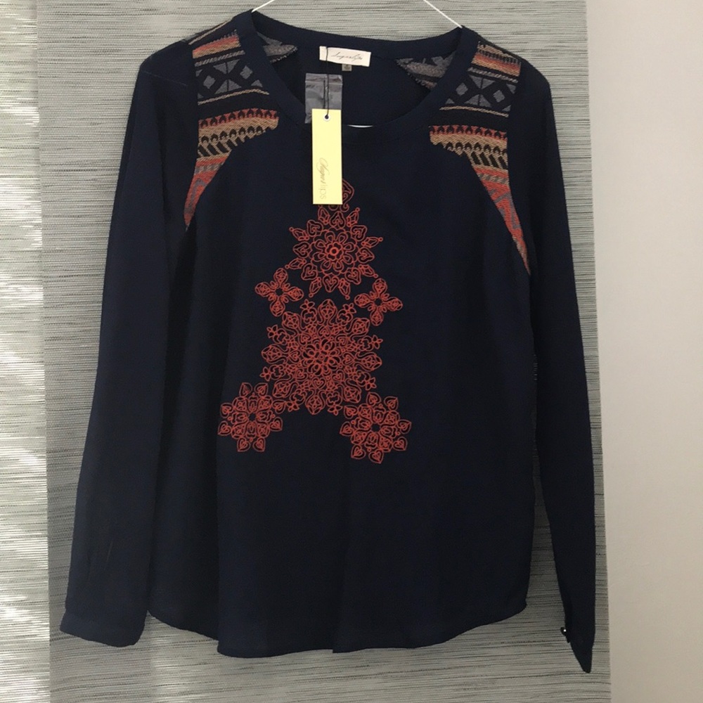 Blouse with lot of detail